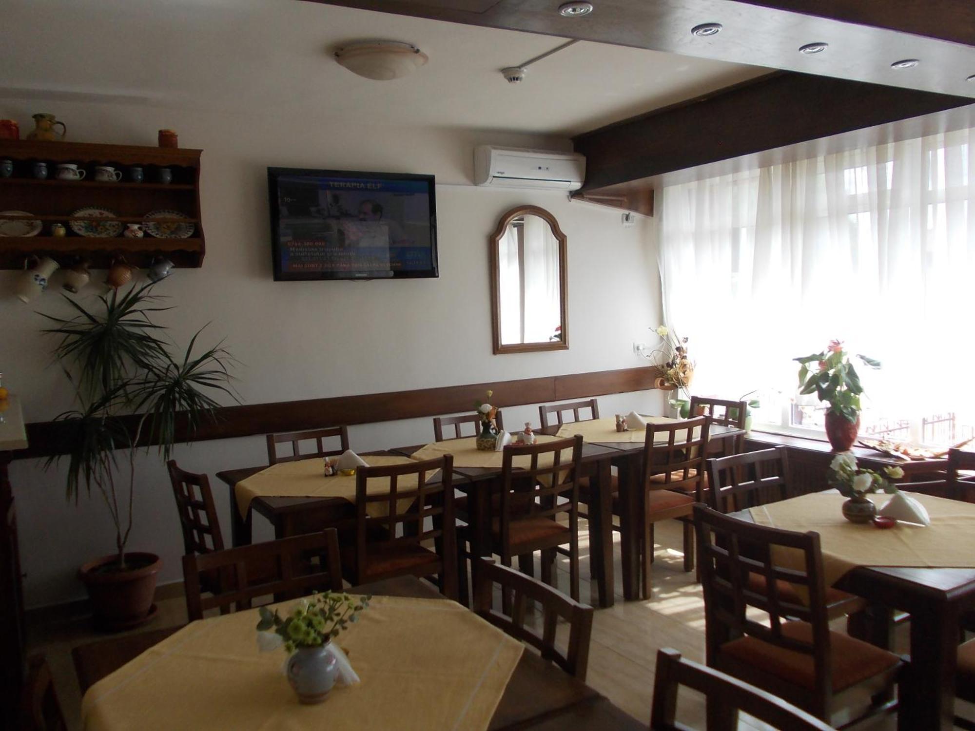 Pension Larisa Arad Exterior photo