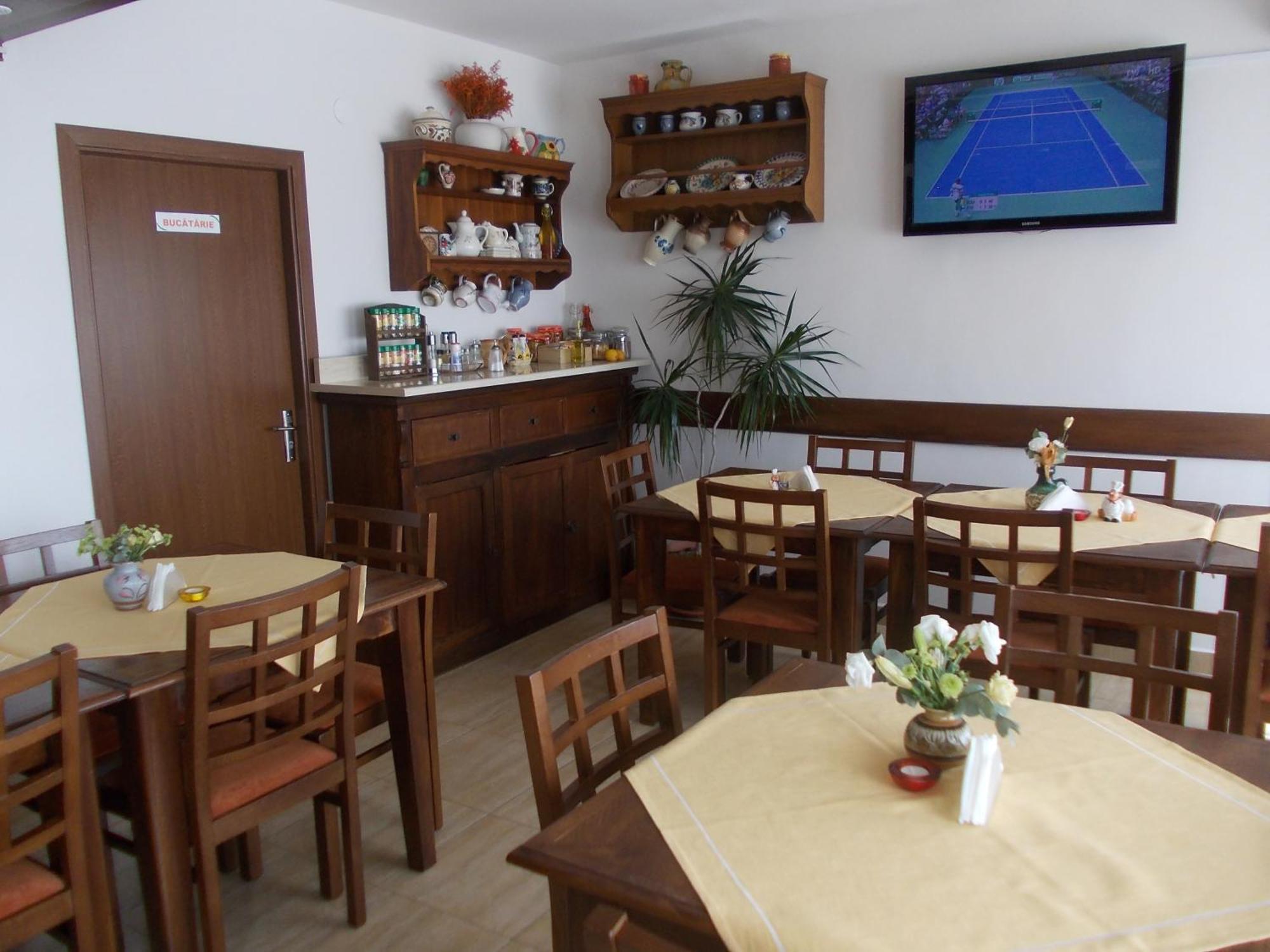 Pension Larisa Arad Exterior photo