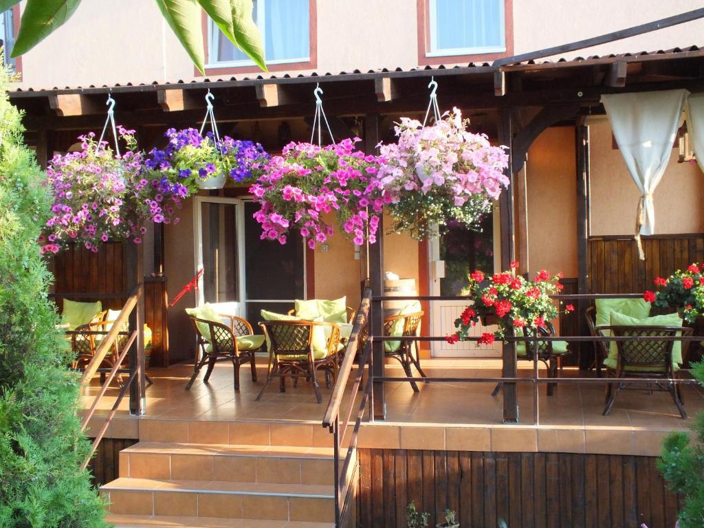 Pension Larisa Arad Exterior photo